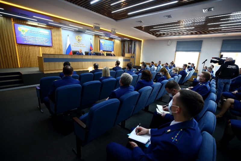Томский губернатор отметил конструктивное взаимодействие властей и прокуратуры