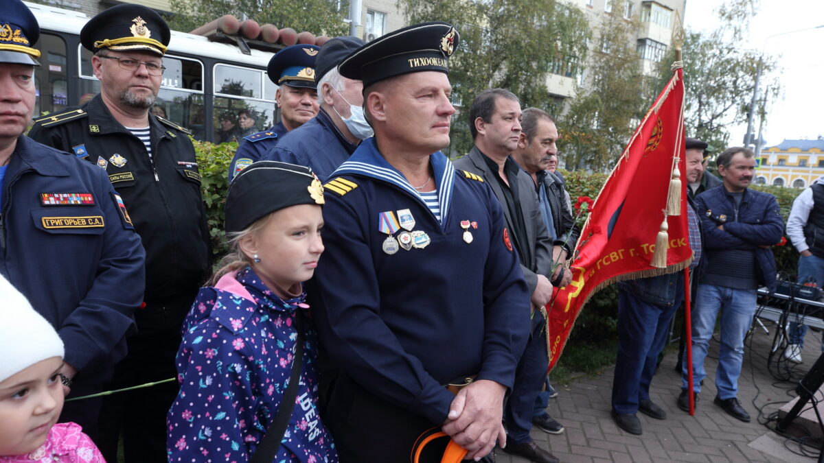 Томичи почтили память Героя СССР Федора Зинченко