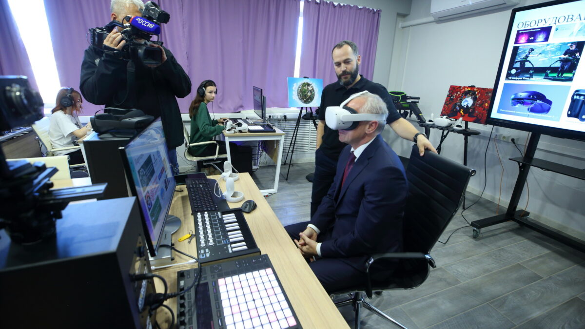 Томские подростки обучатся звукорежиссуре, электронной музыке и VR/AR в Школе креативных индустрий