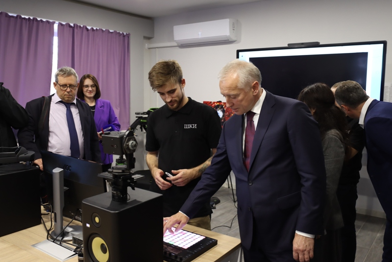 Томские подростки обучатся звукорежиссуре, электронной музыке и VR/AR в Школе креативных индустрий