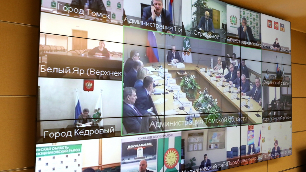 В Томске должны усилить уборку улиц от снега и наледи по поручению губернатора