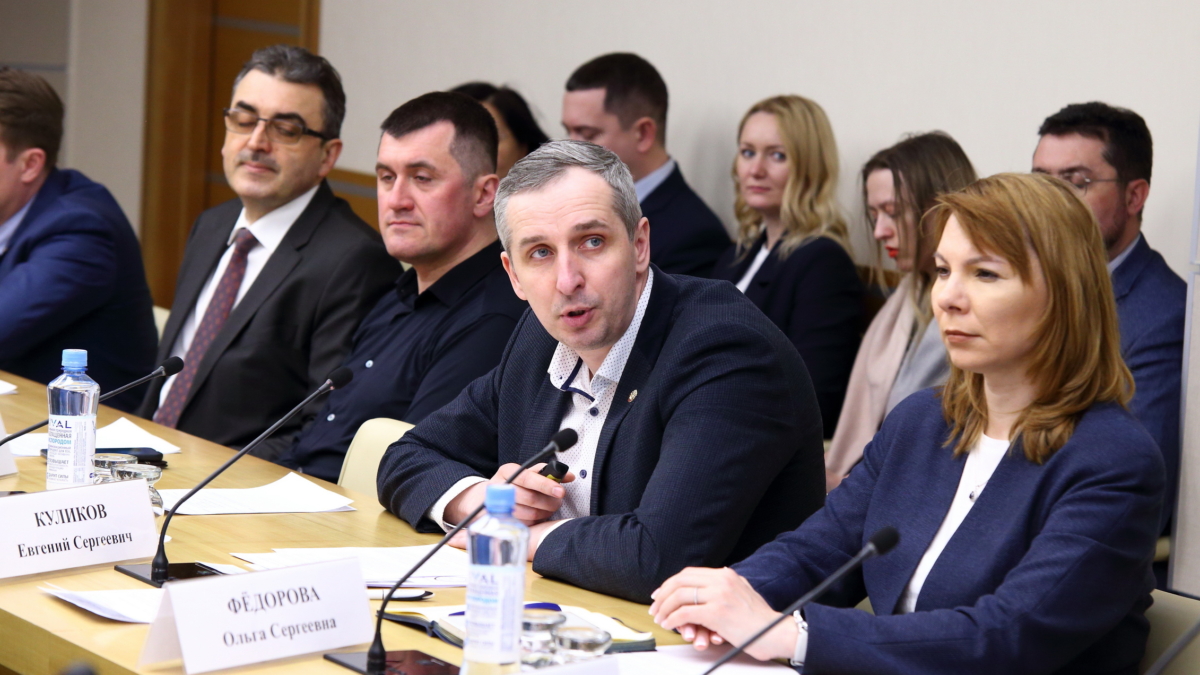 Томский губернатор поддержал научно-технологические проекты ТГУ и СибГМУ