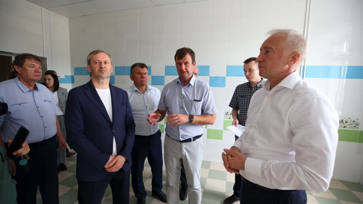 В Асине Томской области идут школьный капремонт и строительство детской поликлиники