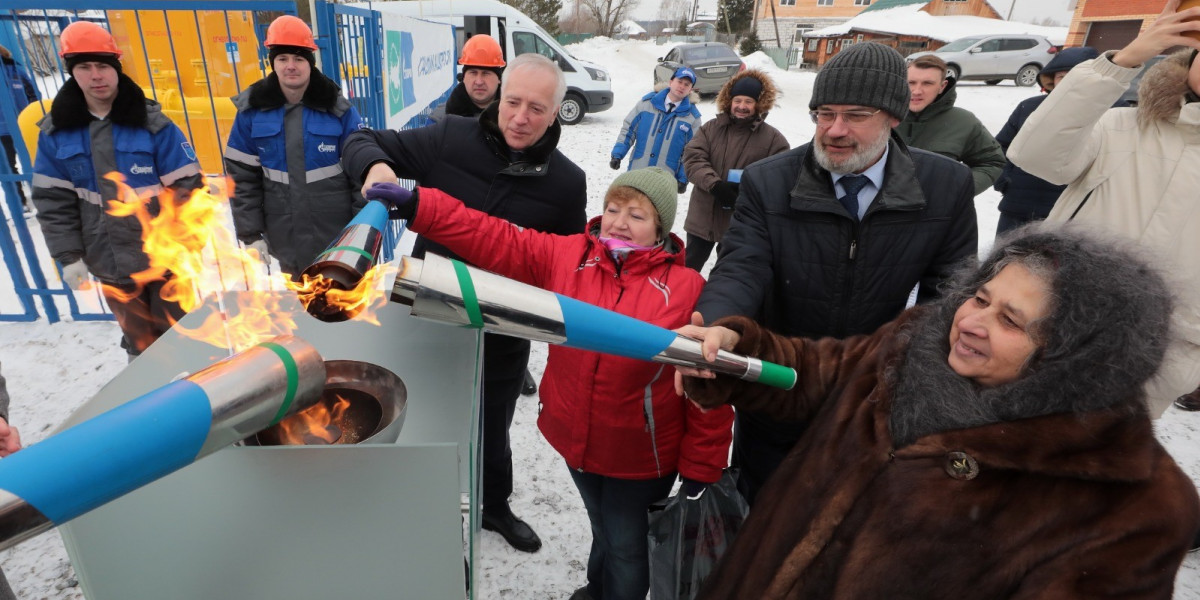 Губернатор Владимир Мазур дал старт газоснабжению поселка Кузовлево tomsk.gov.ru