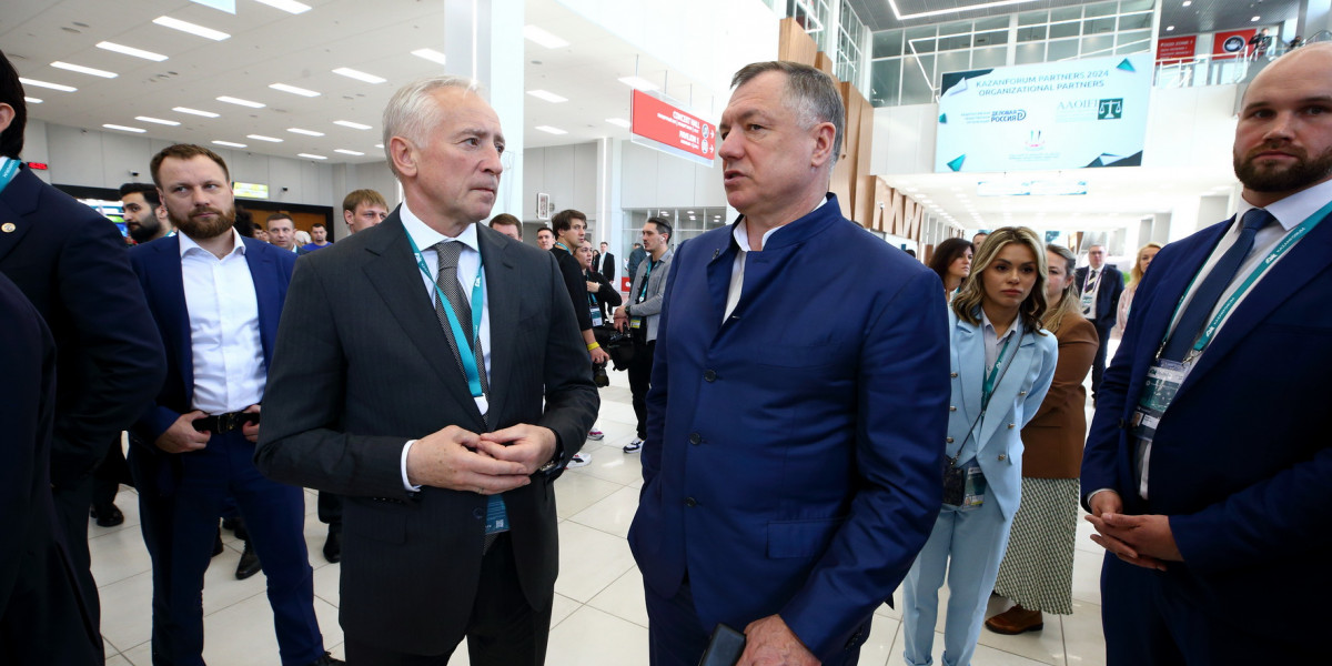 Губернатор Владимир Мазур представил регион на выставке «KazanForum» tomsk.gov.ru