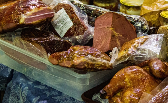 Диетолог назвала пять самых опасных продуктов для уровня холестерина