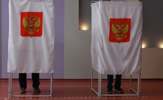 Системная оппозиция теряет электорат в РФ, заявил эксперт Системная оппозиция теряет электорат в РФ, заявил эксперт