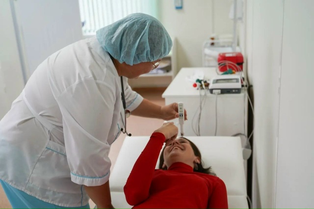 Жители Томской области могут записаться к врачу через чат-бот в мессенджере MАХ /vk.com/oblast_zdorovya